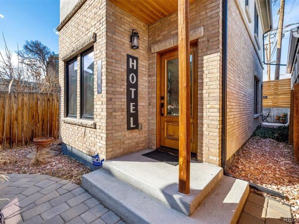 2719 W 32nd Avenue, Denver CO 80211