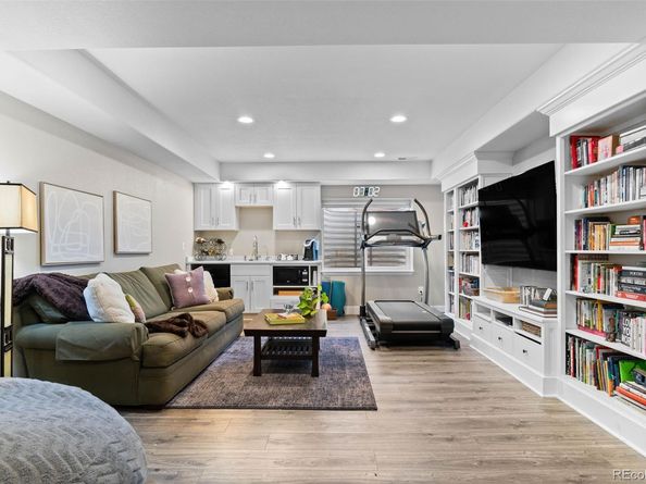 5984 S Paris Place, Greenwood Village CO 80111