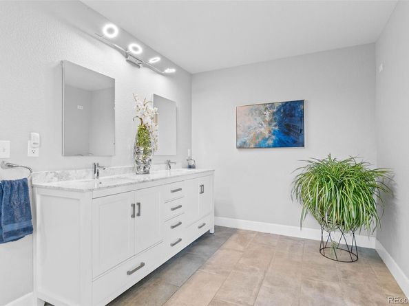 5984 S Paris Place, Greenwood Village CO 80111