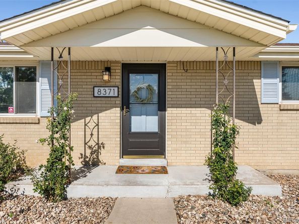 8371 W 70th Avenue, Arvada CO 80004