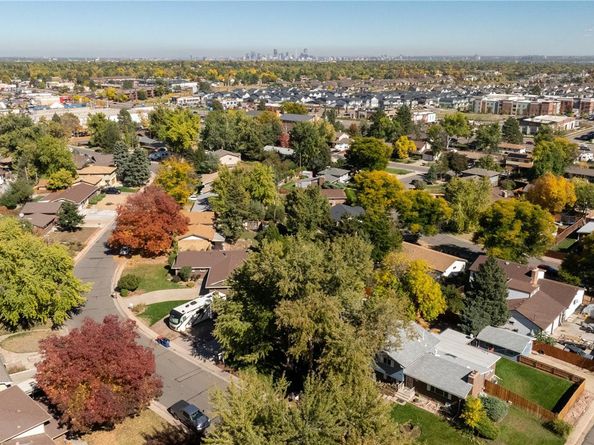 2146 S Yarrow Street, Lakewood CO 80227