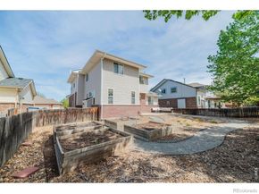 2513 Falcon Drive, Longmont CO 80503