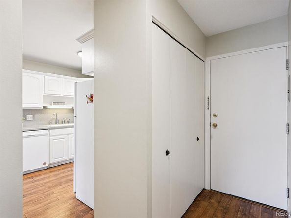 605 S Alton Way 12B, Denver CO 80247