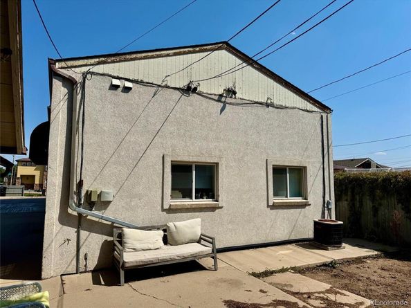 4200 W Alameda Avenue, Denver CO 80219
