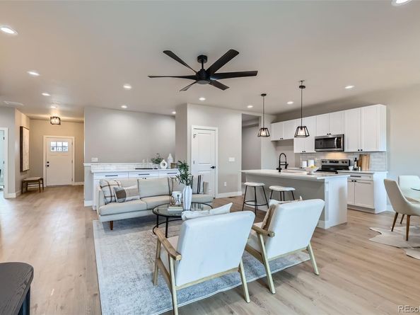 15 S Gray Street, Lakewood CO 80226