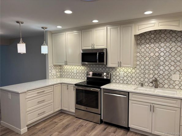6325 W Mansfield Avenue 220, Denver CO 80235