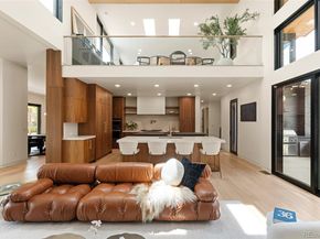 975 S Monroe Street, Denver CO 80209