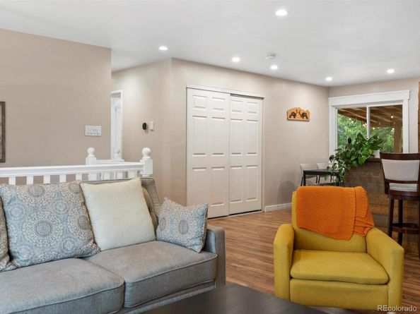 1425 S Welch Circle, Lakewood CO 80228