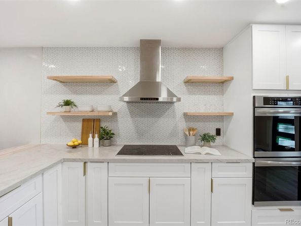 1581 W Briarwood Avenue, Littleton CO 80120