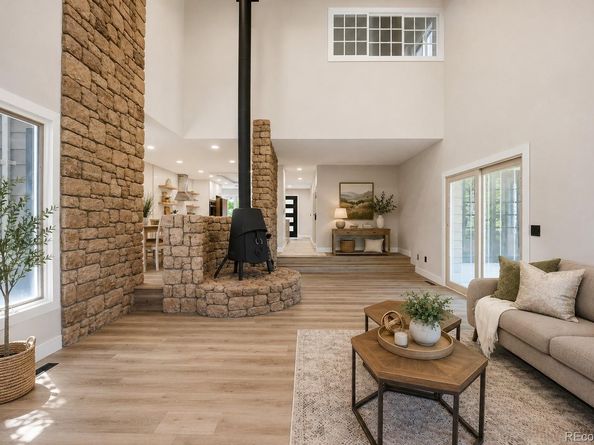1581 W Briarwood Avenue, Littleton CO 80120