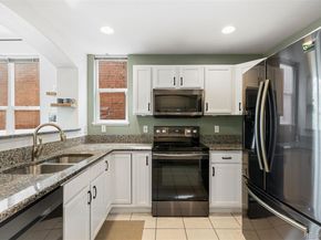 1727 N Pearl Street 204, Denver CO 80203