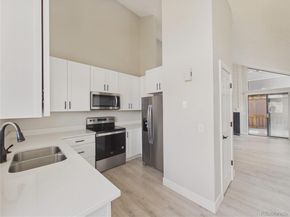 3752 S Genoa Circle B, Aurora CO 80013