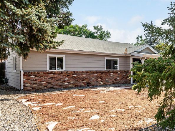 872 Uvalda Street, Aurora CO 80011