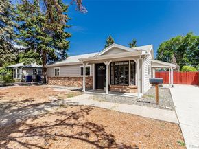 872 Uvalda Street, Aurora CO 80011