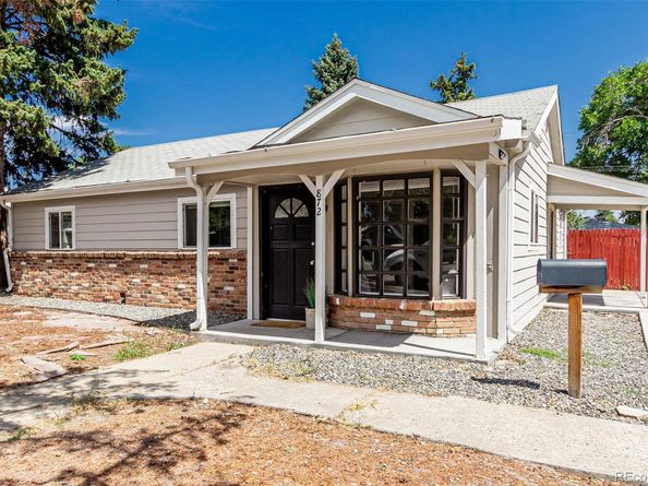 872 Uvalda Street, Aurora CO 80011