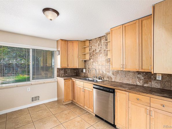 3086 Wheeling Street, Aurora CO 80011