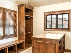 850 S Saint Paul Street, Denver CO 80209