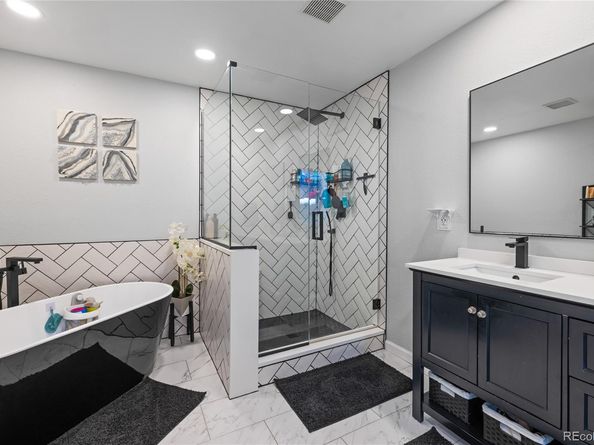 563 S Xenon Court, Lakewood CO 80228