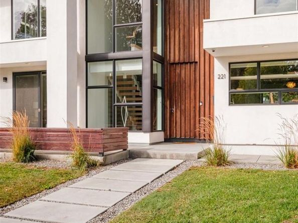 221 S Forest Street, Denver CO 80246