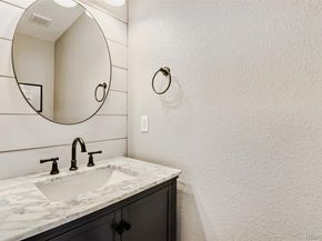 6880 S Algonquian Court, Aurora CO 80016