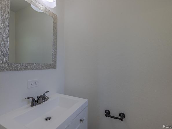 967 Victor Street, Aurora CO 80011