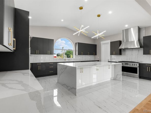 6776 S Flanders Court, Centennial CO 80016