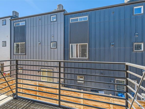 5530 W 11th Place, Lakewood CO 80214