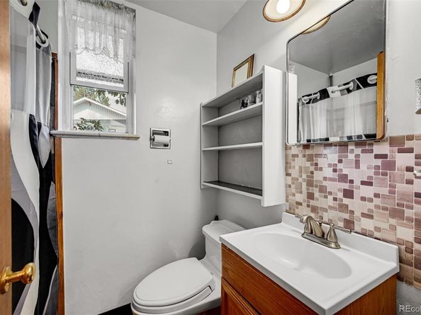1350 Lewis Street, Lakewood CO 80215