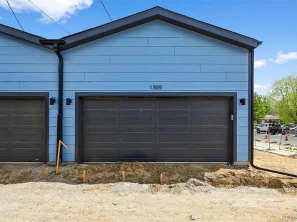 1291 N Akron Street, Aurora CO 80010