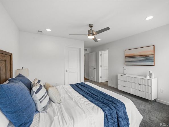 1291 N Akron Street, Aurora CO 80010