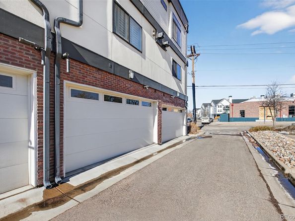 2214 W Powers Avenue, Littleton CO 80120