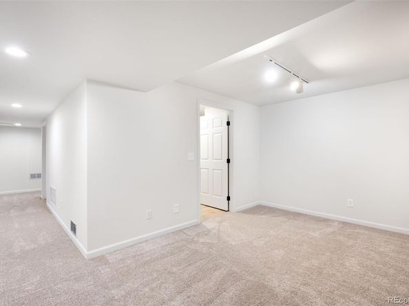 1530 S Quebec Way 24, Denver CO 80231