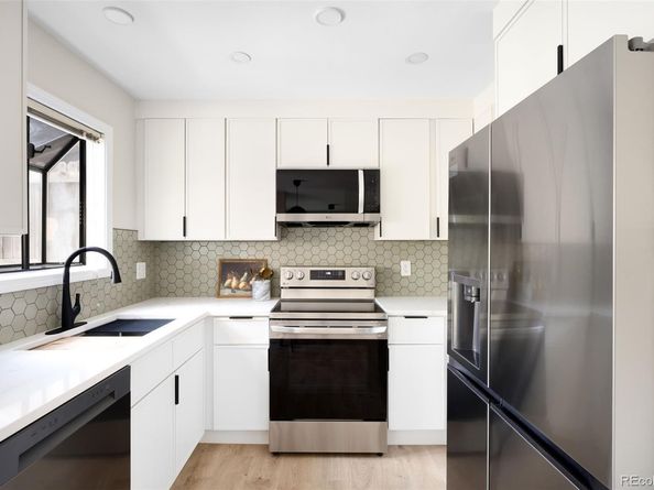 1530 S Quebec Way 24, Denver CO 80231