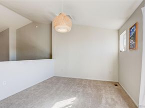 18601 E Water Drive E, Aurora CO 80013