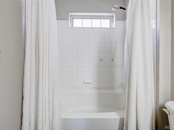 18601 E Water Drive E, Aurora CO 80013