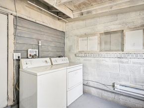 2110 Eagle Cir Ct, Aurora CO 80011