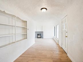 2110 Eagle Cir Ct, Aurora CO 80011