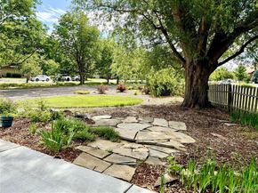 1666 W Sterne Parkway, Littleton CO 80120