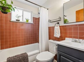 1666 W Sterne Parkway, Littleton CO 80120