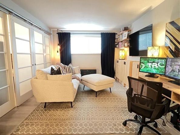 1032 N Clarkson Street 102, Denver CO 80218