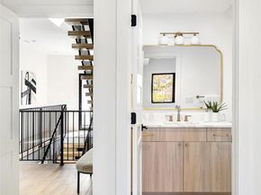 949 S Clayton Way, Denver CO 80209