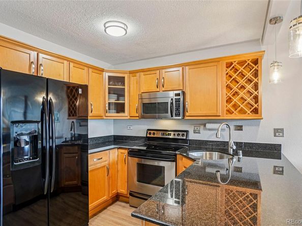 909 N Logan Street 4J, Denver CO 80203