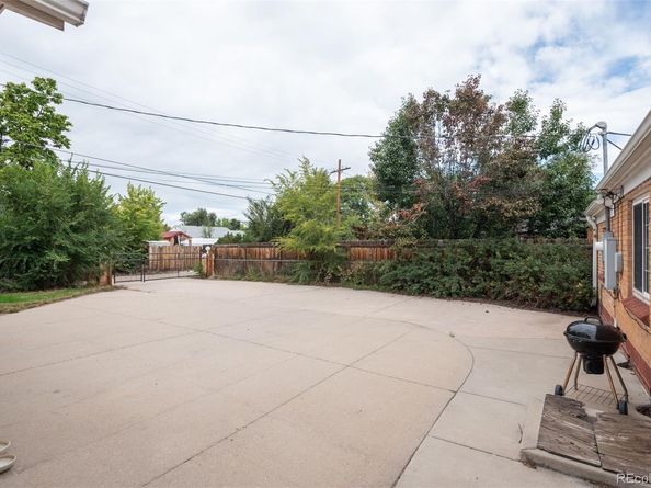 2601 Poplar Street, Denver CO 80207