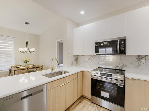 4045 S Crystal Circle 204, Aurora CO 80014