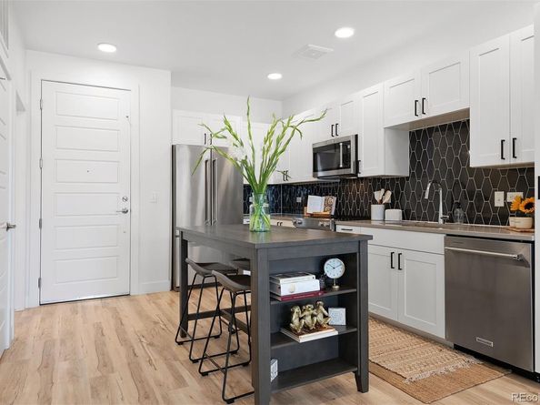 2851 W 52nd Avenue 404, Denver CO 80221
