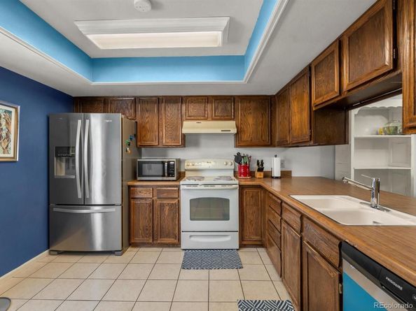 2405 S Worchester Court B, Aurora CO 80014