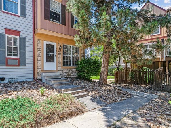 12059 E Hoye Drive, Aurora CO 80012