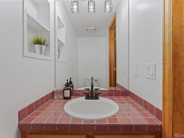 92 Ward Court, Lakewood CO 80228