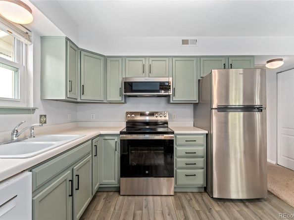 Undisclosed Address #6415618, Lakewood CO 80228