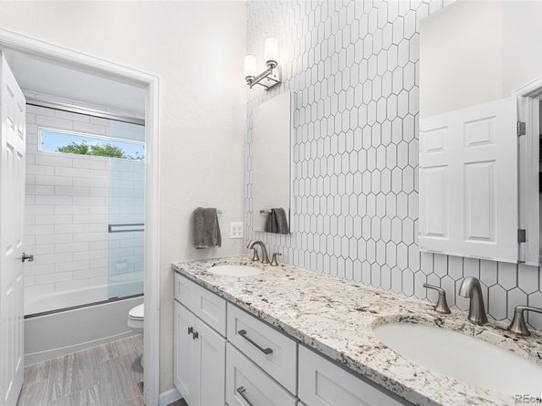 19054 E Belleview Place, Centennial CO 80015